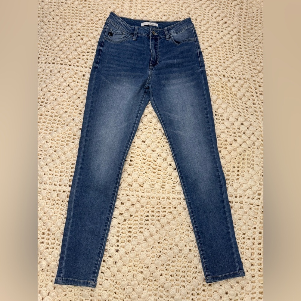 KanCan Women's Blue Jeans Size 7/27.            #17